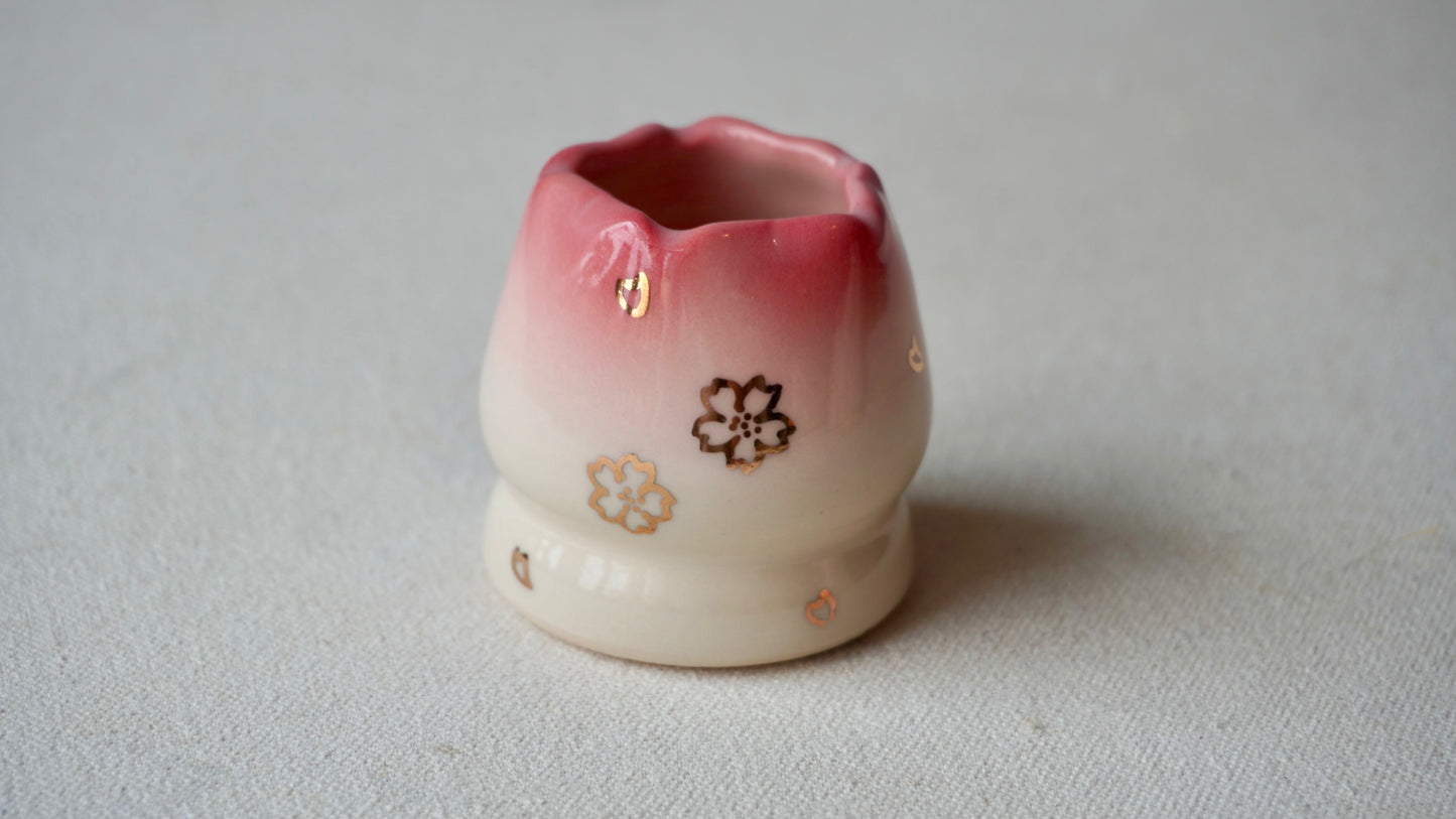 A Bouquet of Flowers [Seconds]